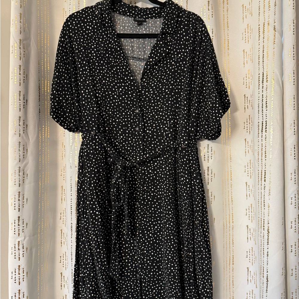 Torrid Black Polka Dot Button-down Dress